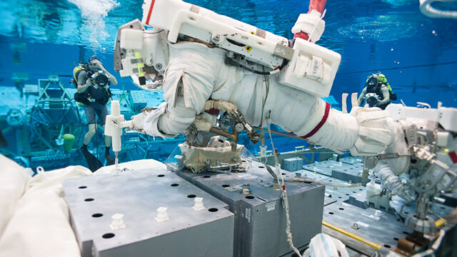 Astronauts Evaluate Ammonia Spacewalk Procedures